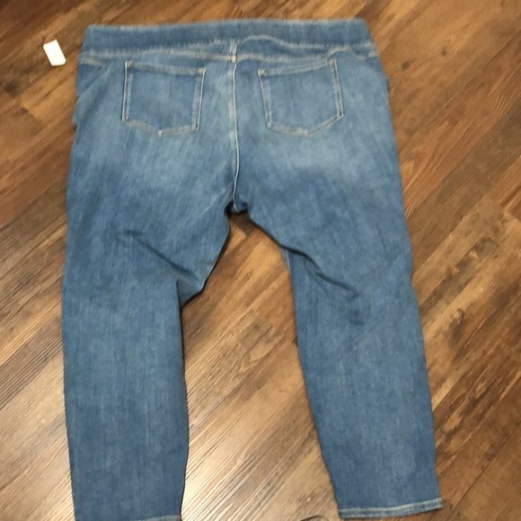 Old Navy Rockstar super skinny high rise capris - Picture 7 of 11